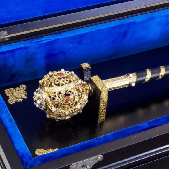 Булава у подарунковому футлярі Булава у подарунковому футлярі