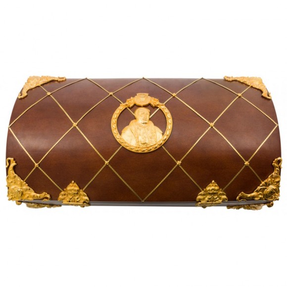 Скриня Полуботка