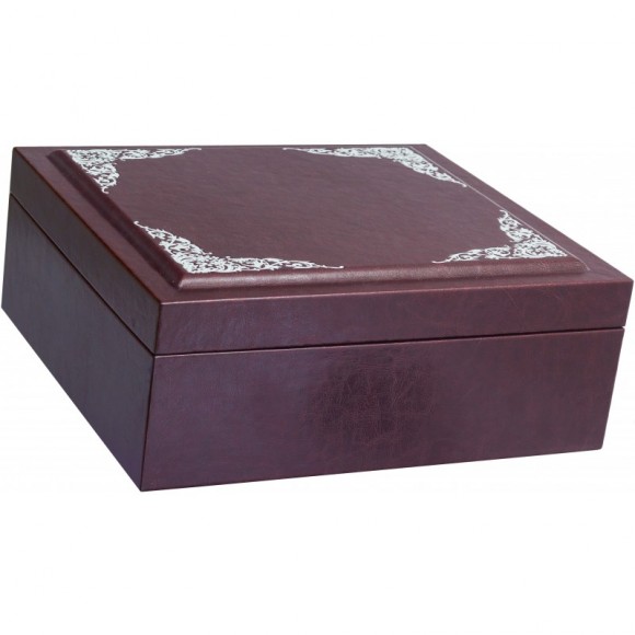 Набір з 2-х склянок для віскі + книга "Святі покровителі чоловіків" Набір з 2-х склянок для віскі + книга "Святі покровителі чоловіків"