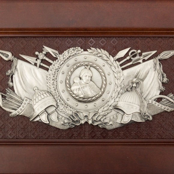 Копія булави гетьмана Богдана Хмельницького у подарунковому футлярі