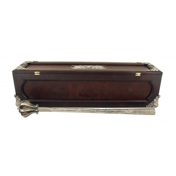 Копія пернача Олександра Якубовича у подарунковому футлярі