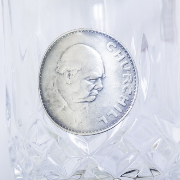 Набір з 2-х склянок для віскі + книга "Черчілль. Вислови та роздуми" Набір з 2-х склянок для віскі + книга "Черчілль. Вислови та роздуми"