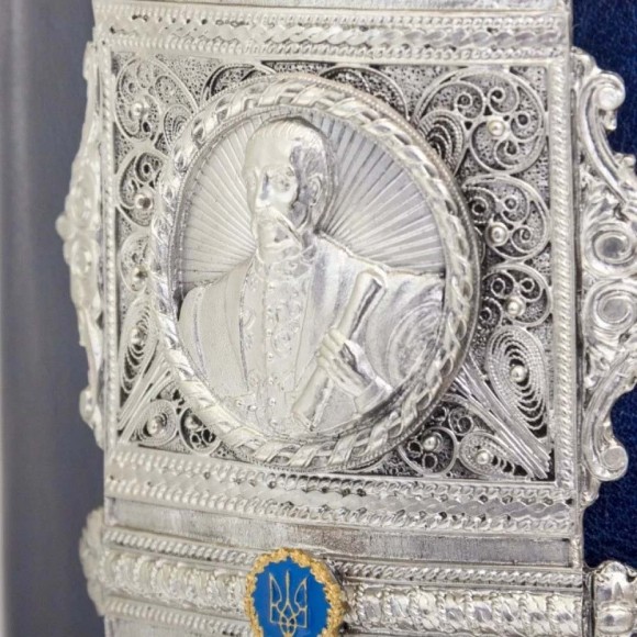 Набор графин + 3 стопки для водки "Козацькому роду нема переводу"