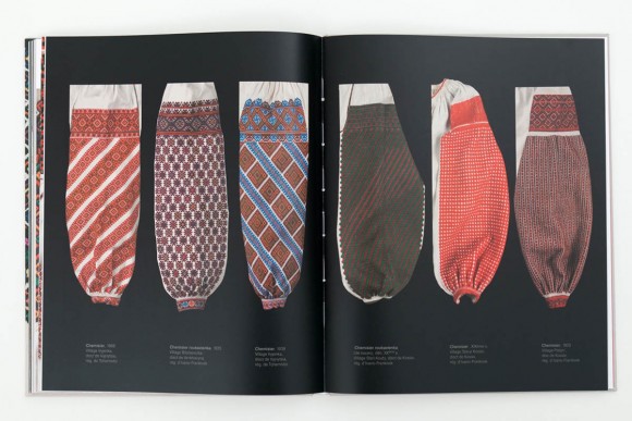 Les Broderies Houtsoules des Collections du Musée d’art populaire I. Kobrynskyi de Kolomyїa (Ukraine) Les Broderies Houtsoules des Collections du Musée d’art populaire I. Kobrynskyi de Kolomyїa (Ukraine)