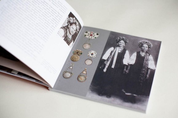 Українські народні жіночі прикраси XIX - початку XX століть. Частина 2 Українські народні жіночі прикраси XIX - початку XX століть. Частина 2