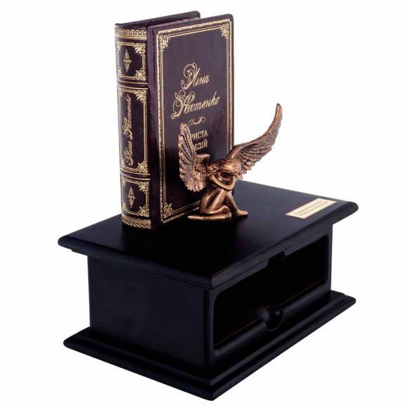 Триста поезій Триста поезій