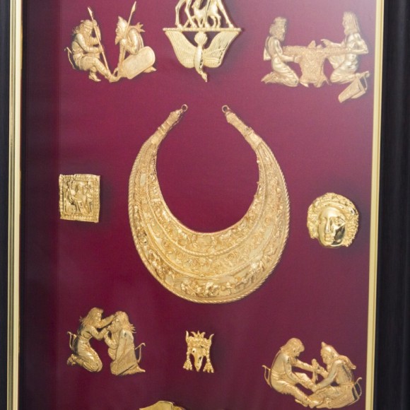 Колаж "Скіфська пектораль"