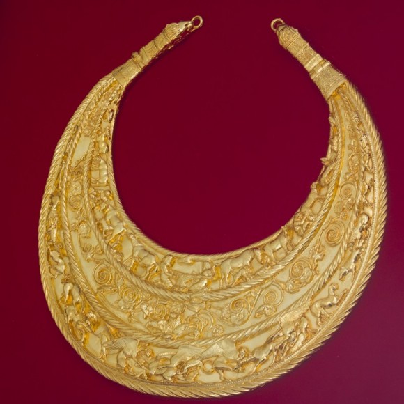 Колаж "Скіфська пектораль"