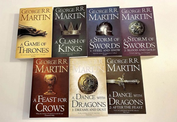 A Song of Ice and Fire (7 Volumes) A Song of Ice and Fire (7 Volumes)