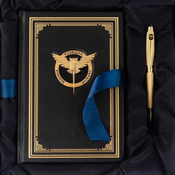 Щоденник і ручка Tenso "Воєнна розвідка України" Щоденник і ручка Tenso "Воєнна розвідка України"