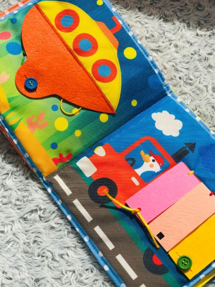 Фетрова книга "Машинка"